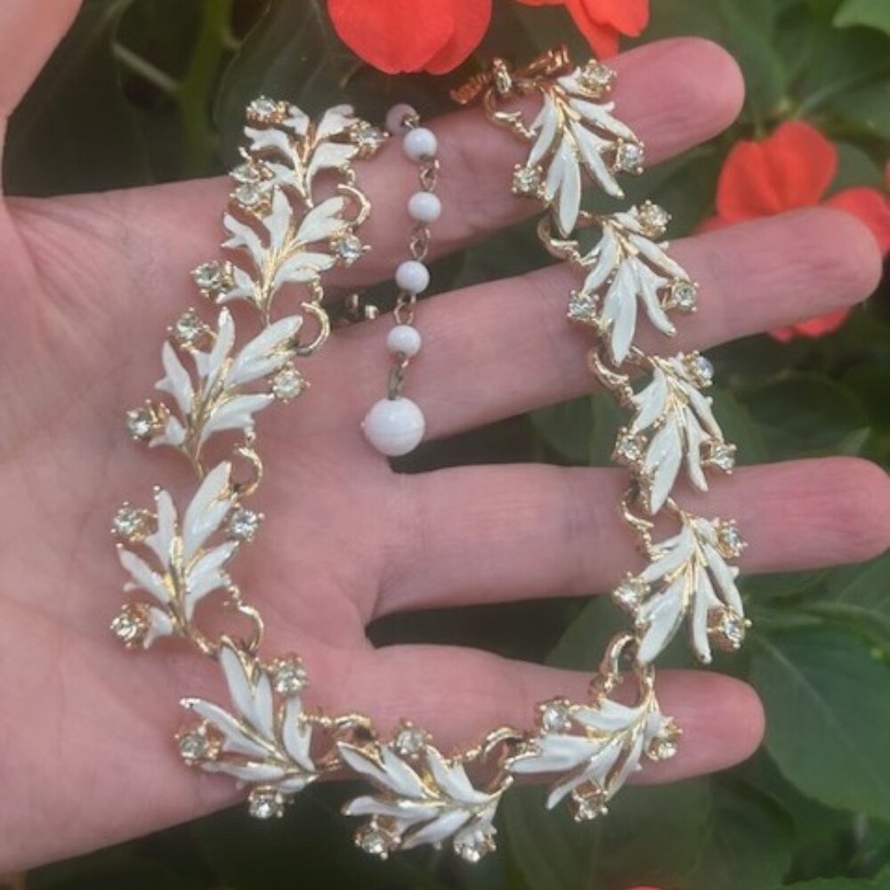 CORO PEGASUS Cream Enamel Gold Leaf Rhinestone Choker NECKLACE - Picture 1 of 11
